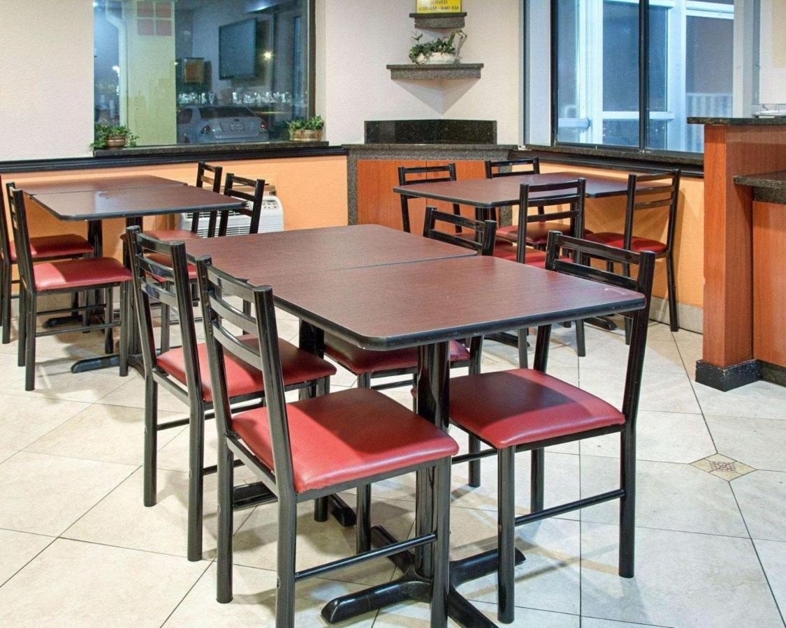 Rodeway Inn Florence - Cincinnati South מראה חיצוני תמונה