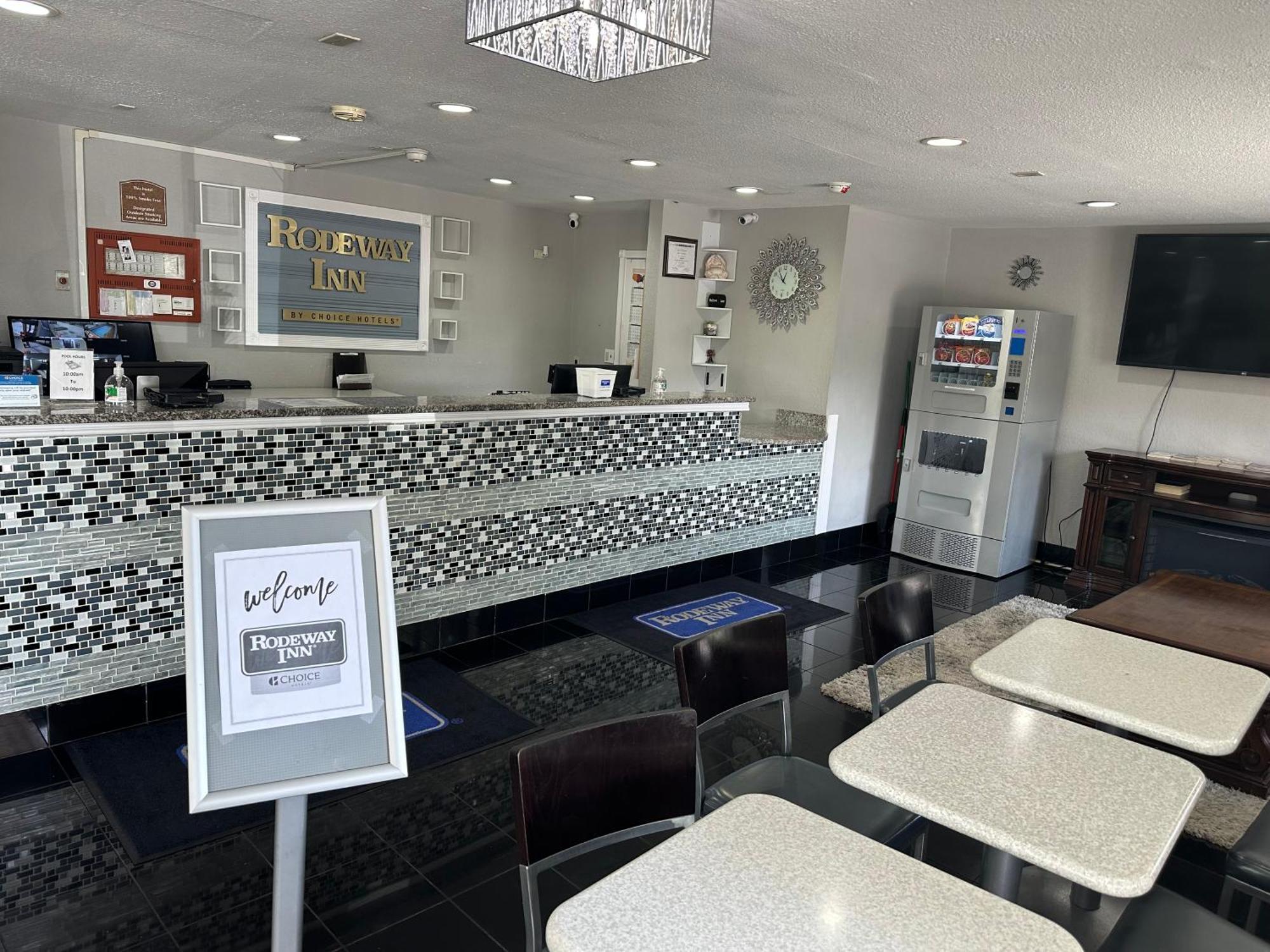 Rodeway Inn Florence - Cincinnati South מראה חיצוני תמונה