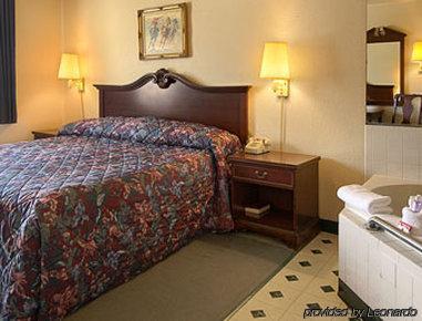 Rodeway Inn Florence - Cincinnati South חדר תמונה
